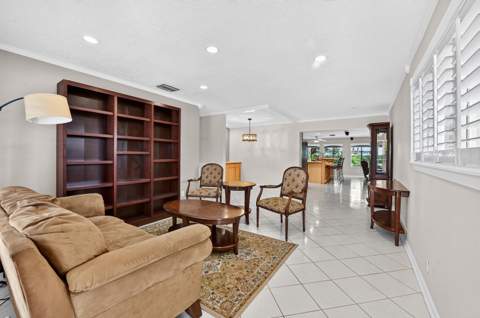 313 Poe Drive, Palm Springs FL - photo 9 of 39
