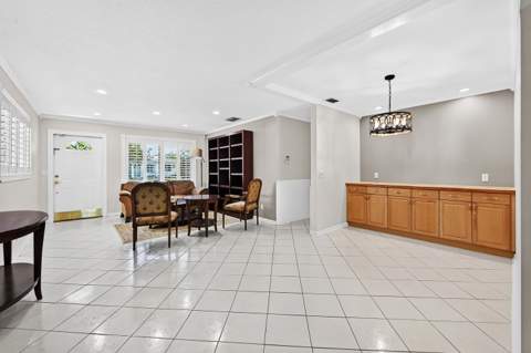 313 Poe Drive, Palm Springs FL - photo 13 of 39
