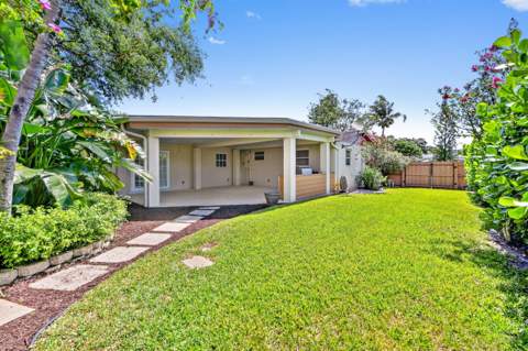 313 Poe Drive, Palm Springs FL - photo 8 of 39