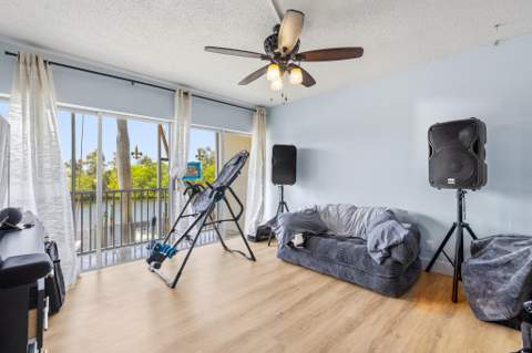 1319 E Hillsboro Boulevard #208, Deerfield Beach FL - photo 18 of 25
