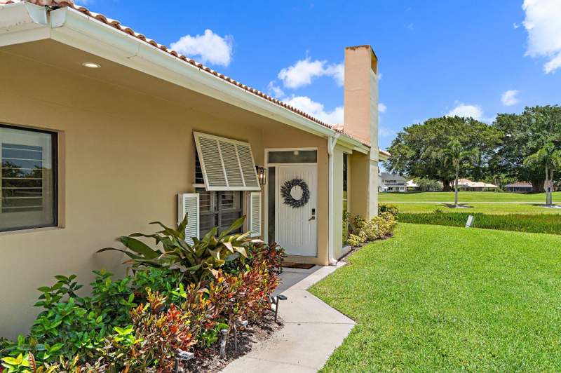 2 bedroom Villa at 261 Old Meadow Way, PGA Patio Homes, Palm Beach Gardens — photo 3