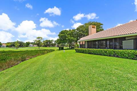 261 Old Meadow Way, Palm Beach Gardens FL - photo 7 of 29