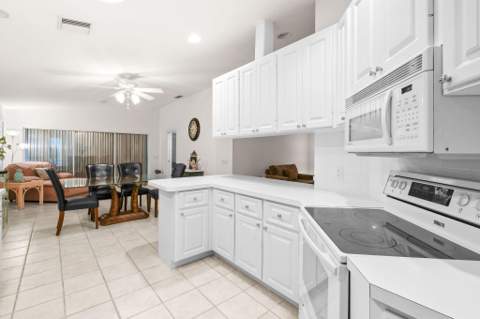 7880 SE Peppercorn Court, Hobe Sound FL - photo 14 of 66