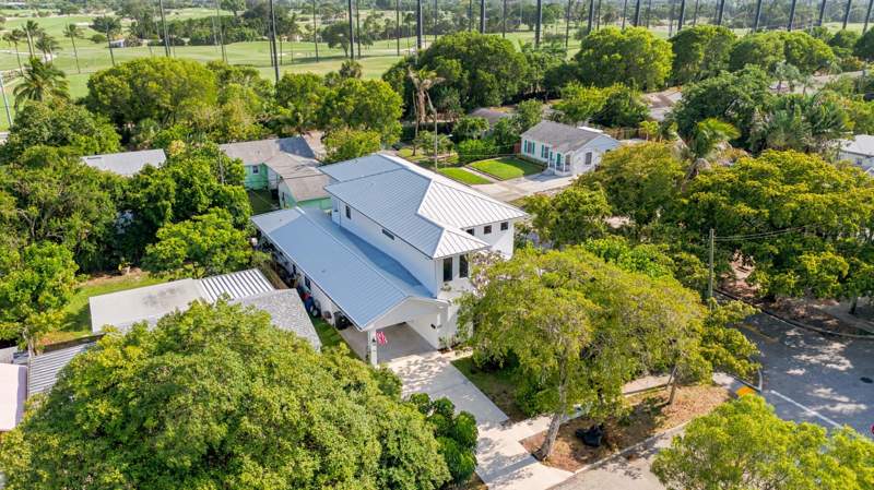 4 bedroom Single Family Residence at 740 Winters Street, Forest Ridge Park, West Palm Beach — photo 3