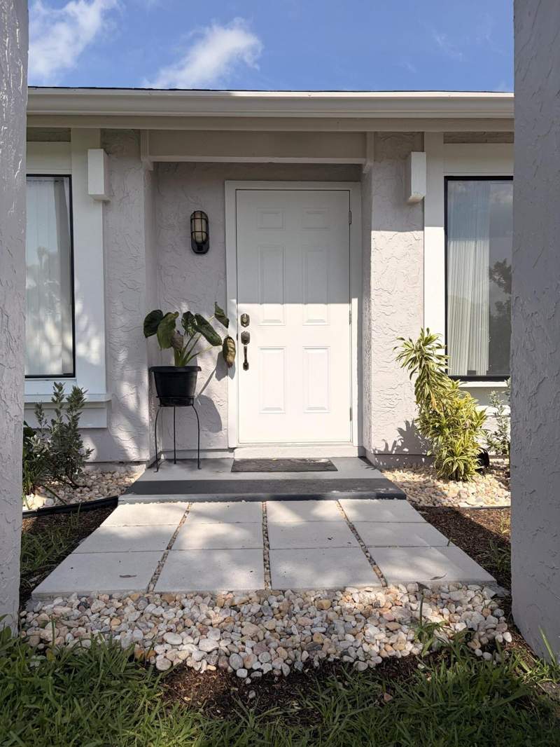 2 bedroom Single Family Residence at 1812 SE Elkhart Terrace, South Port St Lucie Unit 15, Port St. Lucie — photo 4
