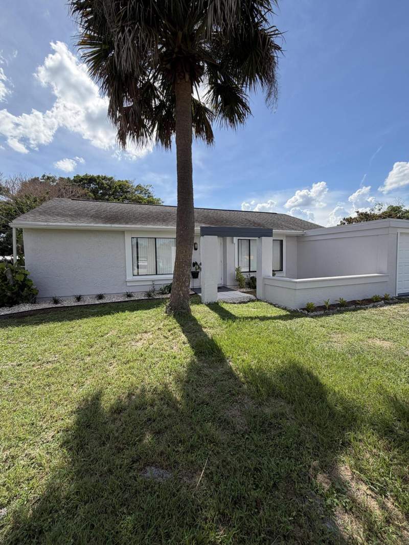 2 bedroom Single Family Residence at 1812 SE Elkhart Terrace, South Port St Lucie Unit 15, Port St. Lucie — photo 2