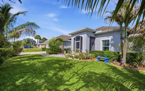 2081 SW Tropical Terrace, Port St. Lucie FL - photo 6 of 77