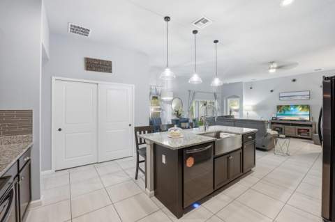 2081 SW Tropical Terrace, Port St. Lucie FL - photo 15 of 77