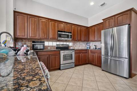 241 Gazetta Way, West Palm Beach FL - photo 19 of 55