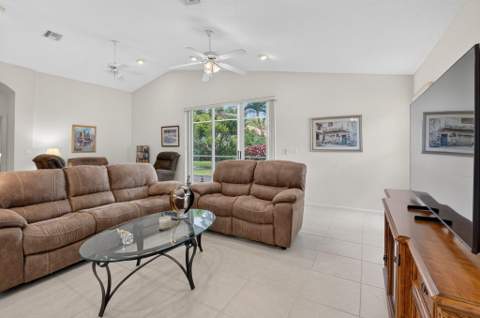 5293 Grey Birch Lane, Boynton Beach FL - photo 18 of 52