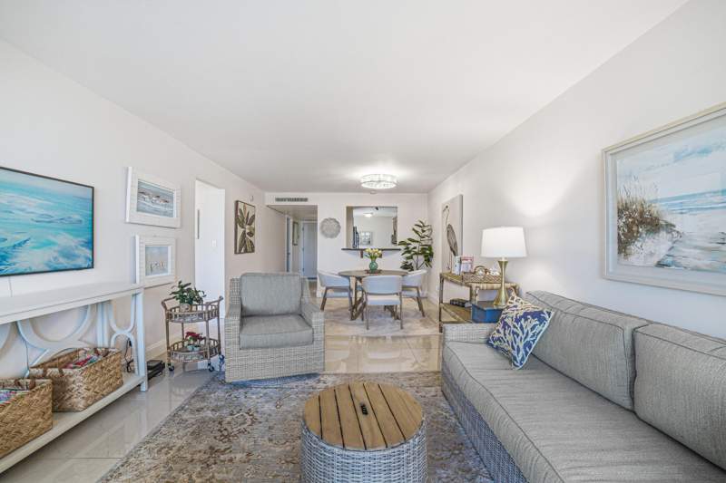 2 bedroom Condominium at 6 Royal Palm Way #211, Boca Bayou Condo, Boca Raton — photo 4