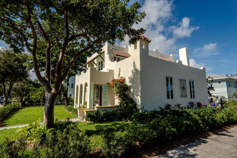 4 bedroom Single Family Residence at 302 Fordham Drive, College Park, Lake Worth Beach — photo 4