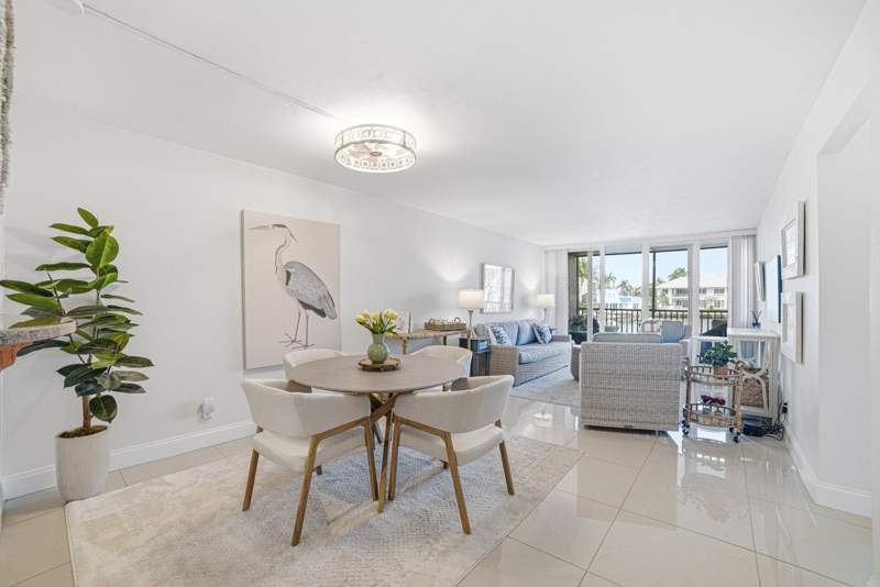 2 bedroom Condominium at 6 Royal Palm Way #211, Boca Bayou Condo, Boca Raton — photo 3