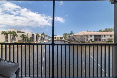 6 Royal Palm Way #211, Boca Raton FL - photo 7 of 33
