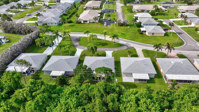 2 bedroom Single Family Residence at 5740 Travelers Way, Palm Grove Subdivision, Fort Pierce — photo 3