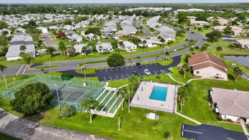 2 bedroom Single Family Residence at 5740 Travelers Way, Palm Grove Subdivision, Fort Pierce — photo 4