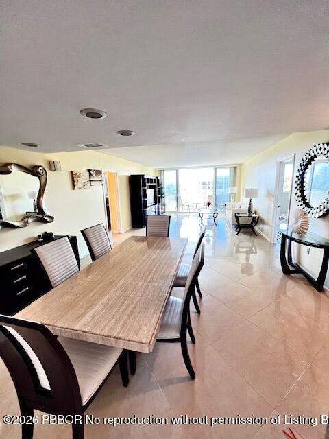 2773 S Ocean Boulevard #414, Palm Beach FL - photo 6 of 33