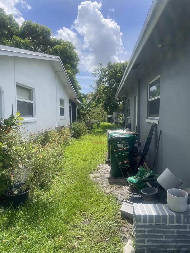 2 bedroom Single Family Residence at 5706 NW 68th Terrace, Mainlands Of Tamarac Lakes, Tamarac — photo 1