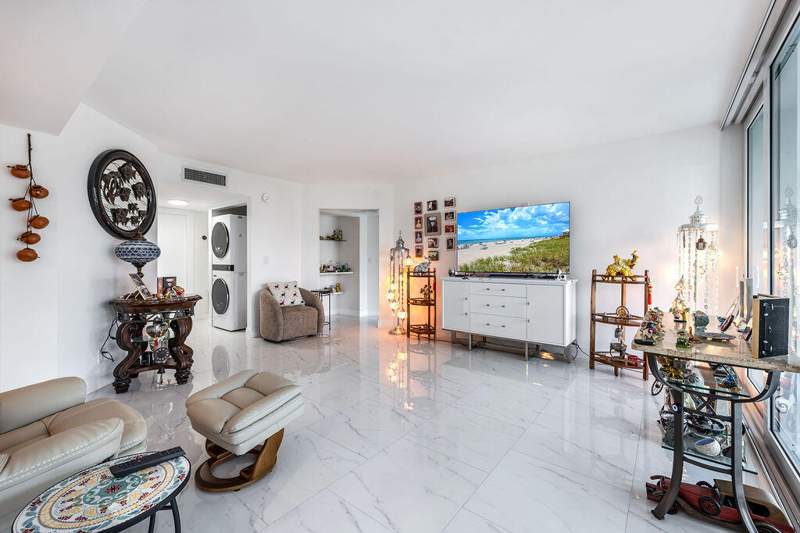 2 bedroom Condominium at 3661 Via Poinciana, Poinciana Place Condo 1,2,8 And 9, Greenacres — photo 5