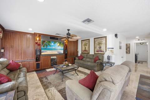 1548 SW 5th Avenue, Boca Raton FL - photo 15 of 86
