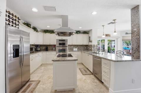 1548 SW 5th Avenue, Boca Raton FL - photo 19 of 86