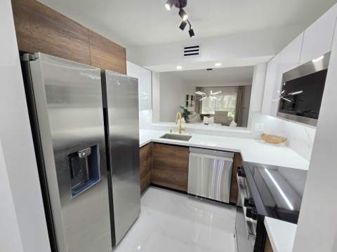 5577 Courtyard Drive, Margate FL - photo 12 of 27