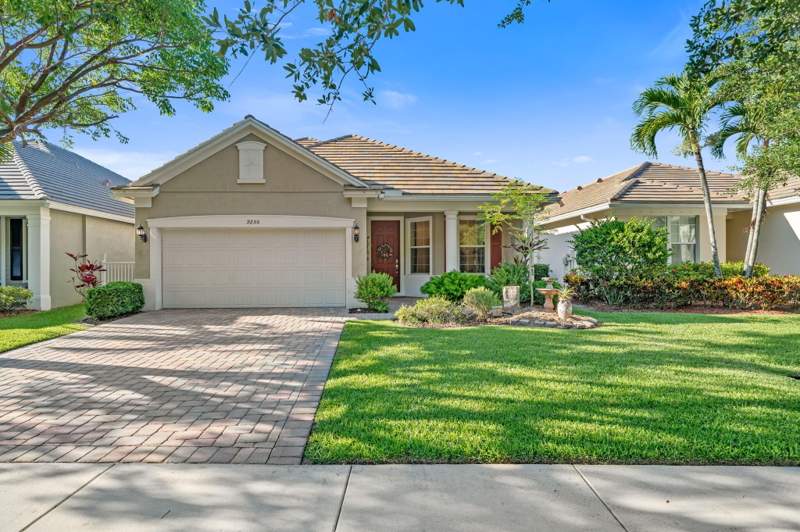 4 bedroom Single Family Residence at 9250 Wrangler Drive, Ladera Pud, Lake Worth — photo 2