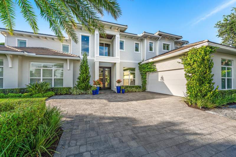 5 bedroom Single Family Residence at 2169 Driftwood Circle, Maheu Estates Add 2, Palm Beach Gardens — photo 3