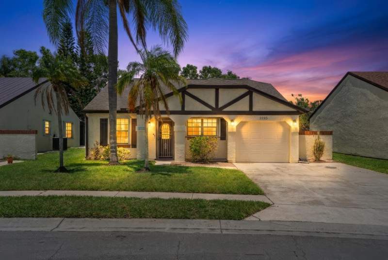 2 bedroom Single Family Residence at 2225 SE Barrington Street, Port St Lucie Section 53 1st Replat — photo 2