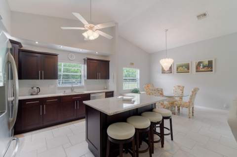 5487 Crystal Anne Drive, West Palm Beach FL - photo 6 of 49