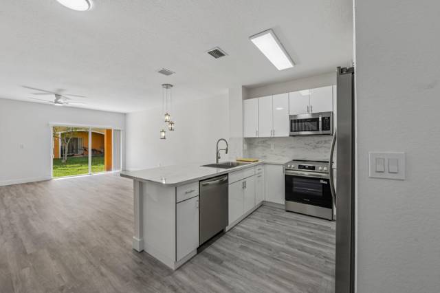 560 St Tropez Lane, home for sale in Margate