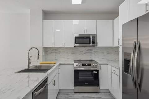 560 St Tropez Lane, Margate FL - photo 8 of 33