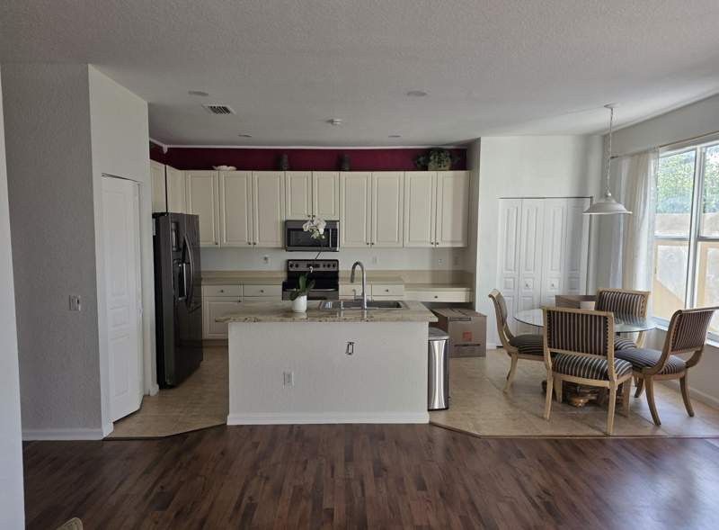 5 bedroom Single Family Residence at 5069 Starblaze Drive, Nautica Isles 3, Greenacres — photo 4