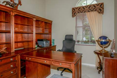 4676 Manderly Drive, Wellington FL - photo 21 of 57