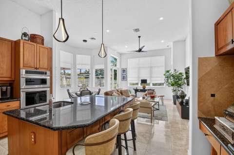 6733 Finamore Circle, Lake Worth FL - photo 13 of 80