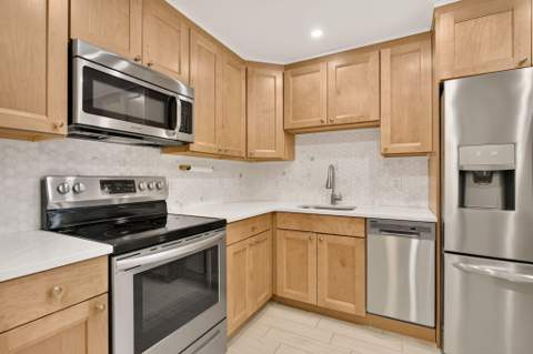 3520 Oaks Way #110, Pompano Beach FL - photo 7 of 53