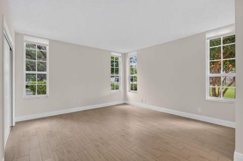 3520 Oaks Way #110, Pompano Beach FL - photo 11 of 53
