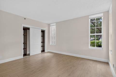 3520 Oaks Way #110, Pompano Beach FL - photo 12 of 53