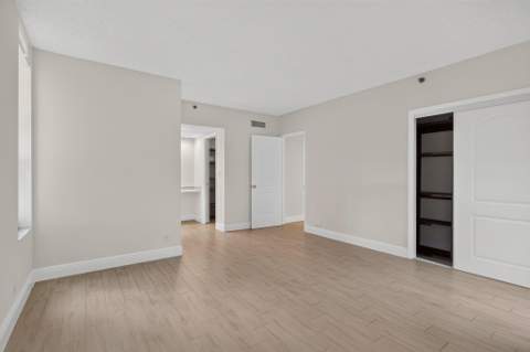 3520 Oaks Way #110, Pompano Beach FL - photo 14 of 53