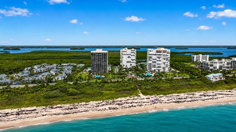 2 bedroom Condominium at 5047 N Highway A1a #1704, Atlantic View Beach Club Condominium No 1, Hutchinson Island — photo 3