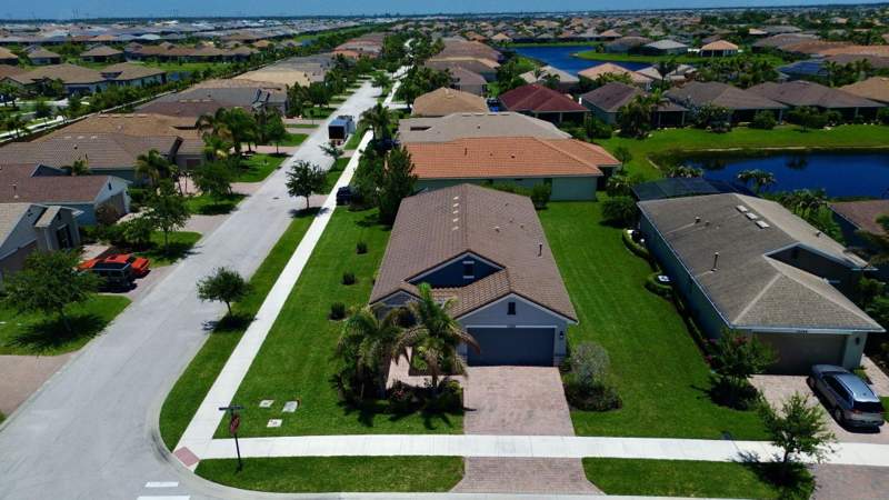2 bedroom Single Family Residence at 12520 SW Weeping Willow Avenue, Tradition Plat No 35, Port St. Lucie — photo 3