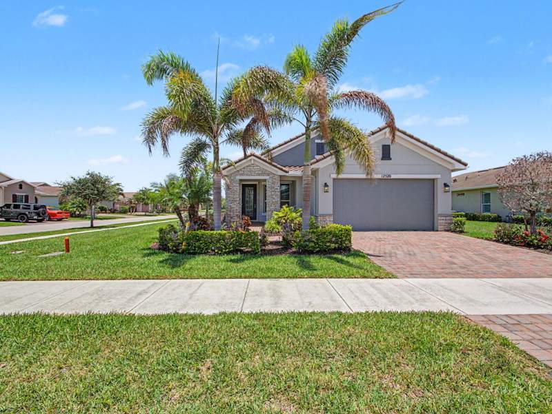 2 bedroom Single Family Residence at 12520 SW Weeping Willow Avenue, Tradition Plat No 35, Port St. Lucie — photo 5