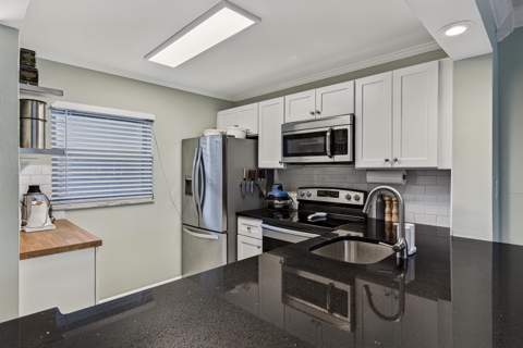 9420 Poinciana Place #108, Davie FL - photo 10 of 51