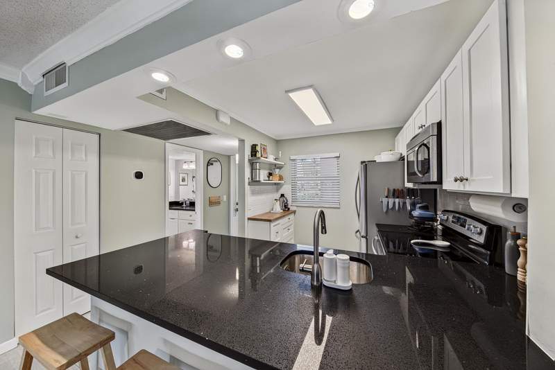 1 bedroom Condominium at 9420 Poinciana Place #108, Poinciana 2 Of Pine Island Ridge, Davie — photo 5