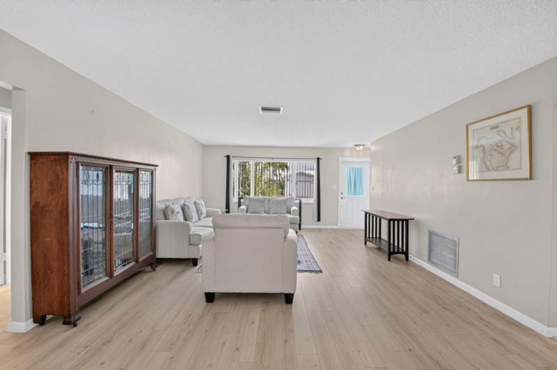 2 bedroom Single Family Residence at 1710 SW 20th Street, Leisureville, Boynton Beach — photo 3
