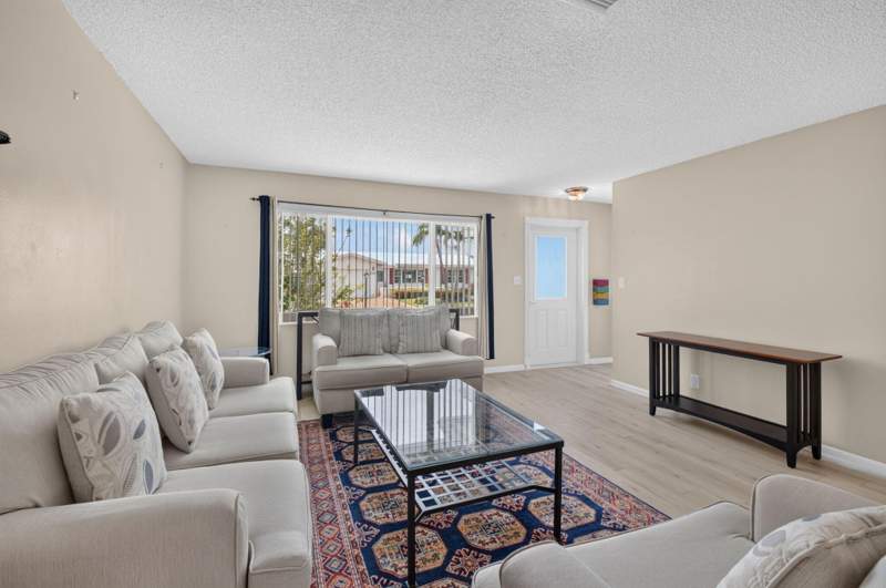2 bedroom Single Family Residence at 1710 SW 20th Street, Leisureville, Boynton Beach — photo 4