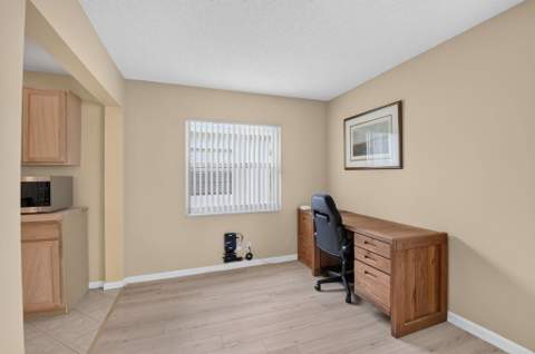 1710 SW 20th Street, Boynton Beach FL - photo 10 of 40