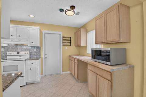 1710 SW 20th Street, Boynton Beach FL - photo 13 of 40