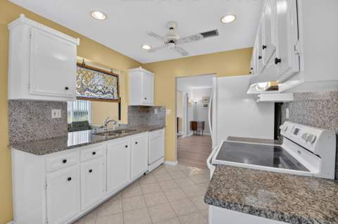 1710 SW 20th Street, Boynton Beach FL - photo 18 of 40