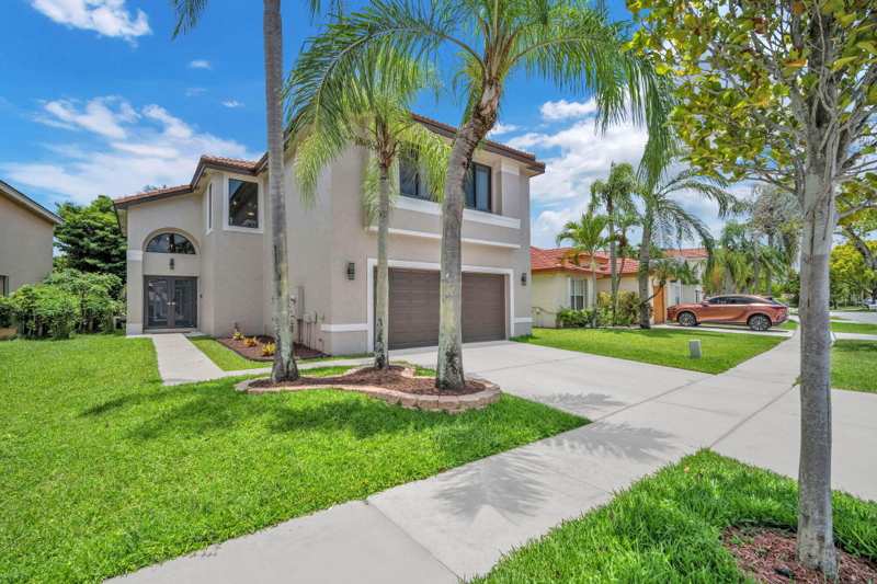 4 bedroom Single Family Residence at 2003 SW 173rd Avenue, Silver Lakes Phase III Replat, Miramar — photo 1